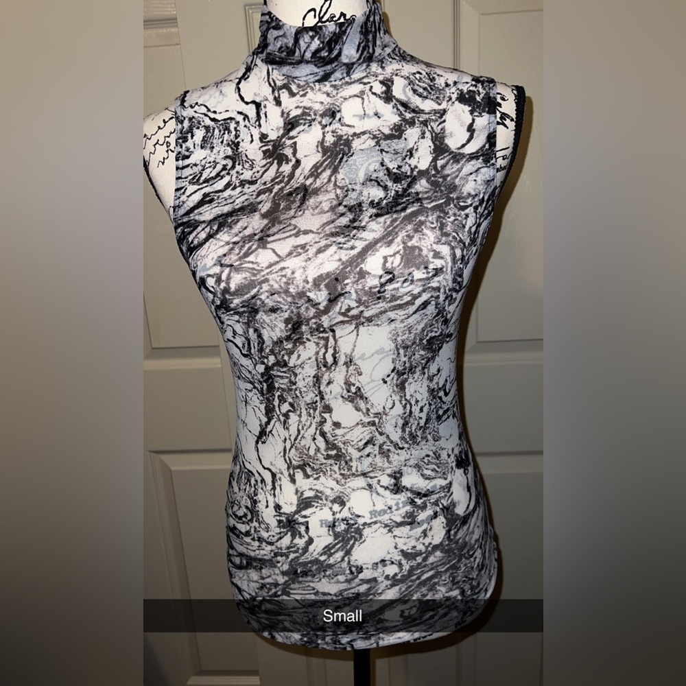 Form fitting shirt